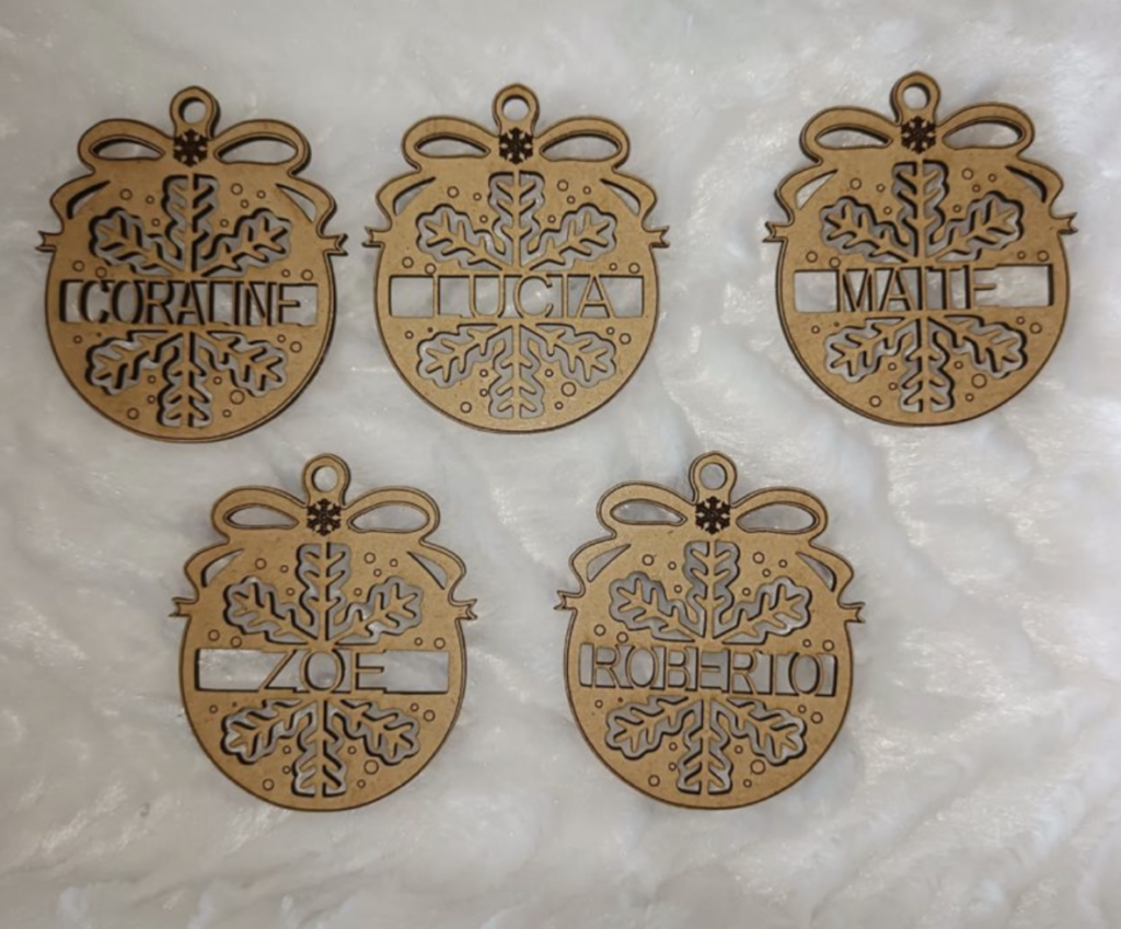 Adorno de Navidad de madera personalizado